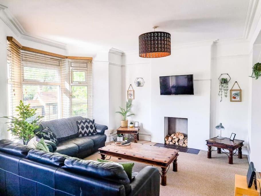 3 Bed Flat Near To Cardiff And Cardiff Bay 아파트 외부 사진