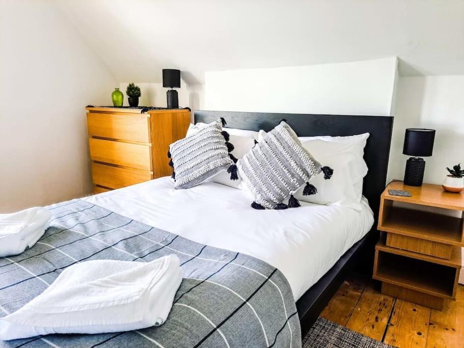 3 Bed Flat Near To Cardiff And Cardiff Bay 아파트 외부 사진