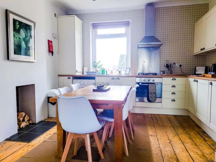 3 Bed Flat Near To Cardiff And Cardiff Bay 아파트 외부 사진